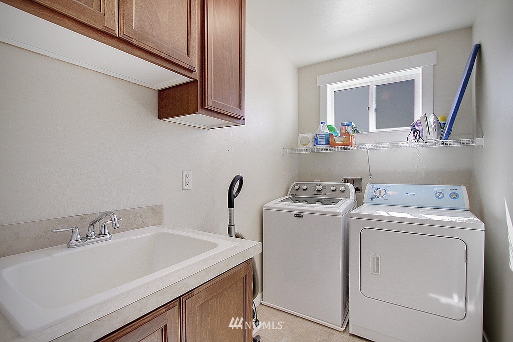 2414 Northeast 22nd Street Renton, WA 98056 - Photo 21 of 25 Gallery Image 21