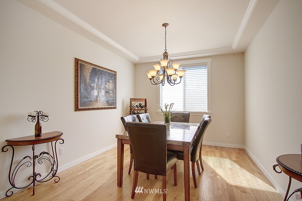 2414 Northeast 22nd Street Renton, WA 98056 - Photo 6 of 25 Gallery Image 6