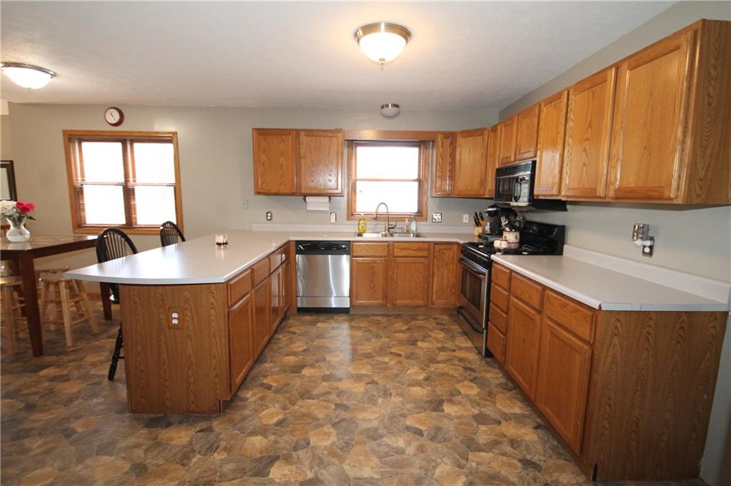 4339 River Road Columbus, IN 47203 - Photo 8 of 46