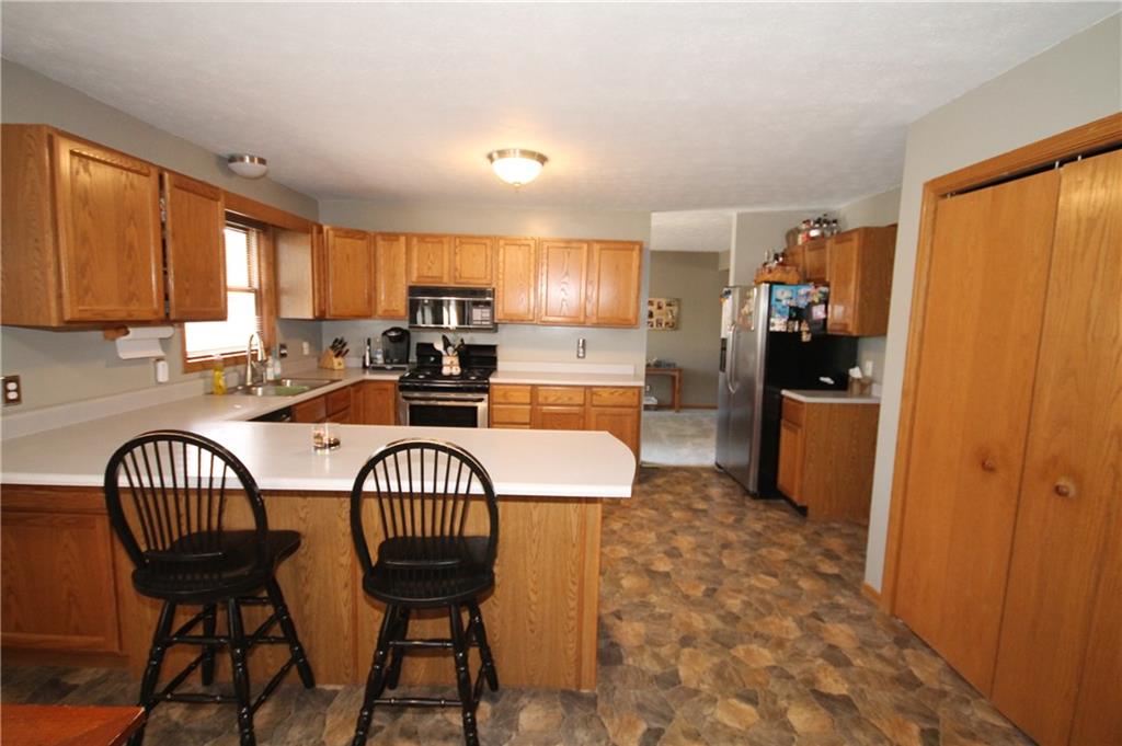 4339 River Road Columbus, IN 47203 - Photo 9 of 46