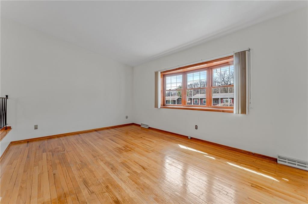 1718 O'Block Road Pittsburgh, PA 15239 - Photo 3 of 24 Gallery Image 3