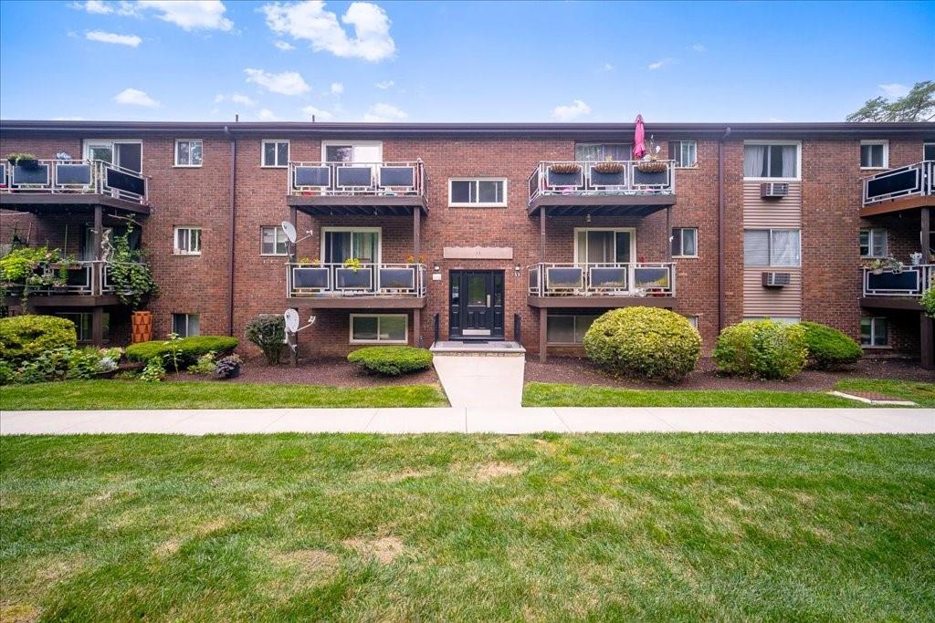 53 Tanager Road, Unit 5302 Monroe, NY 10950 - Photo 1 of 1 View of building exterior