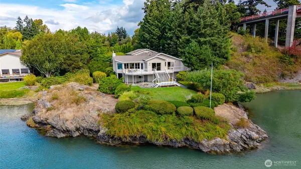 $970,000 | 100 Samish Place, La Conner, WA 98257