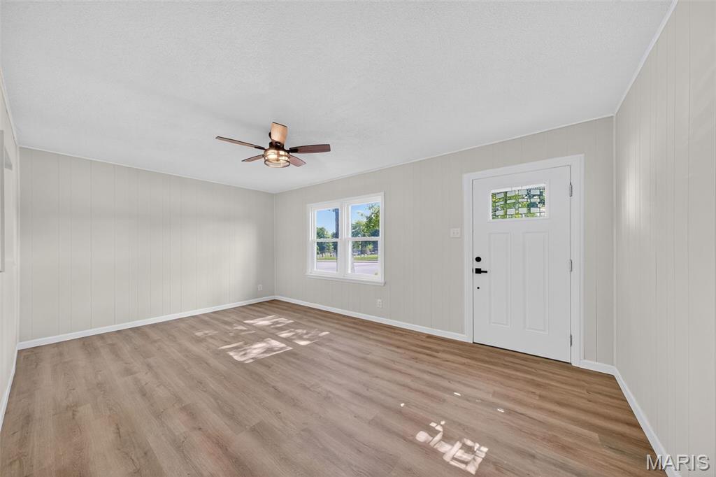 8509 MacKenzie Road St. Louis, MO 63123 - Photo 9 of 23