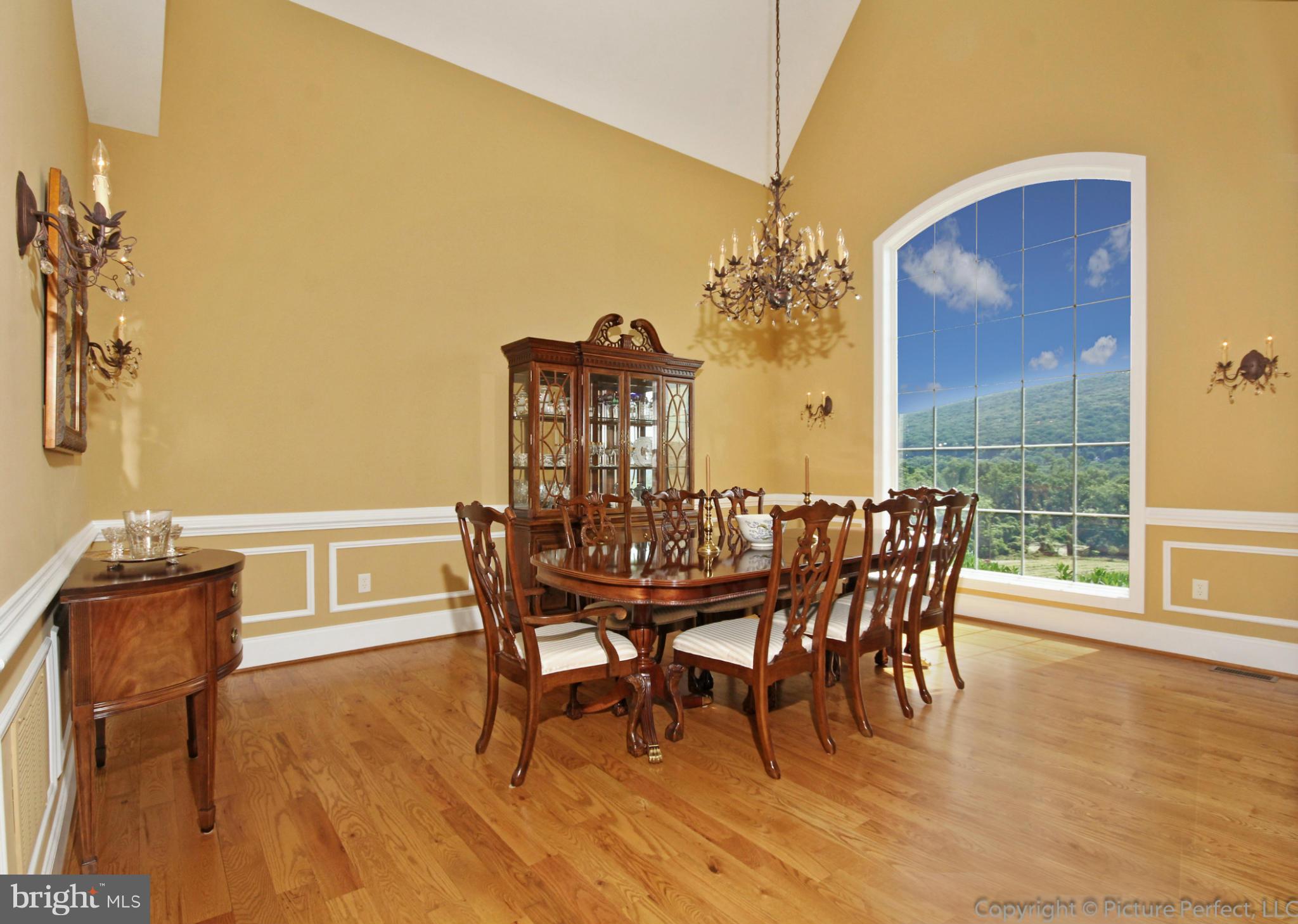 1070 Valley Road Knoxville, MD 21758 - Photo 11 of 29 Dining Room