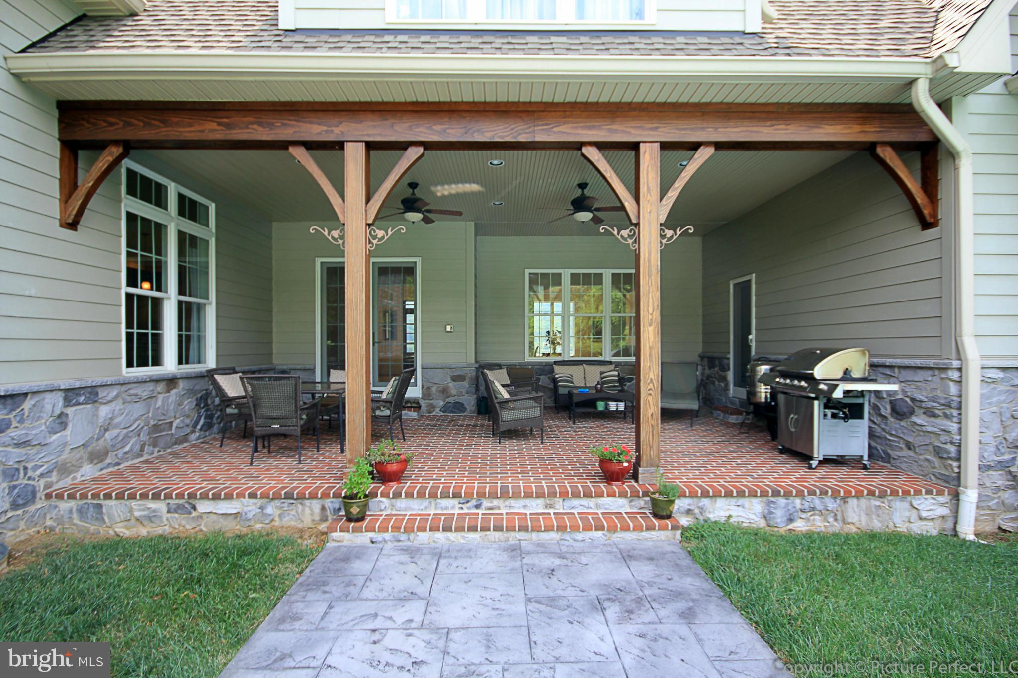 1070 Valley Road Knoxville, MD 21758 - Photo 6 of 29 Exterior (Rear)