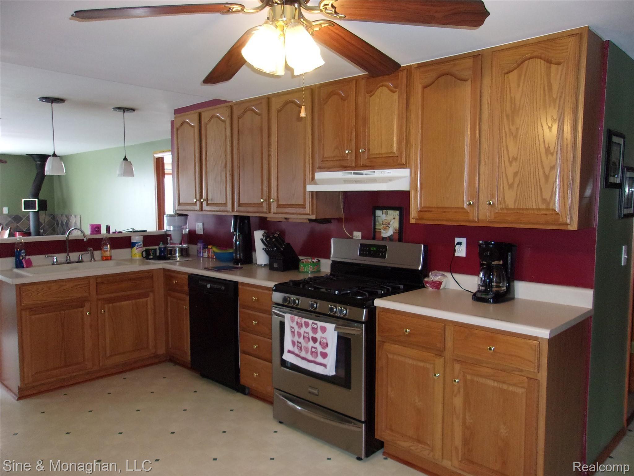1924 Hickory Road Smiths Creek, MI 48074 - Photo 27 of 36 100_0706.JPG