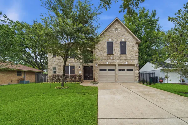 $689,900 | 11211 Greenwillow Street, Houston, TX 77035