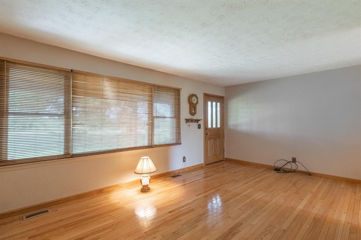 5931 No Mans Road Middletown, OH 45042 - Photo 7 of 47 Gallery Image 7
