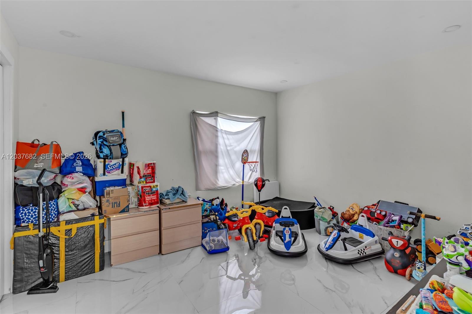 20304 Southwest 186th Street Miami, FL 33187 - Photo 14 of 32
