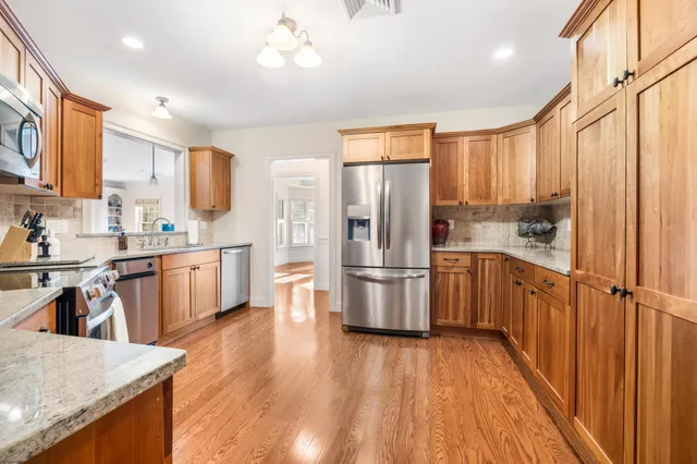 $699,900 | 100 Shepard's Cove Road, Unit G107, Kittery, ME 03904