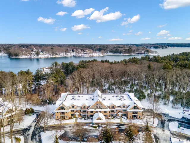 $699,900 | 100 Shepard's Cove Road, Unit G107, Kittery, ME 03904