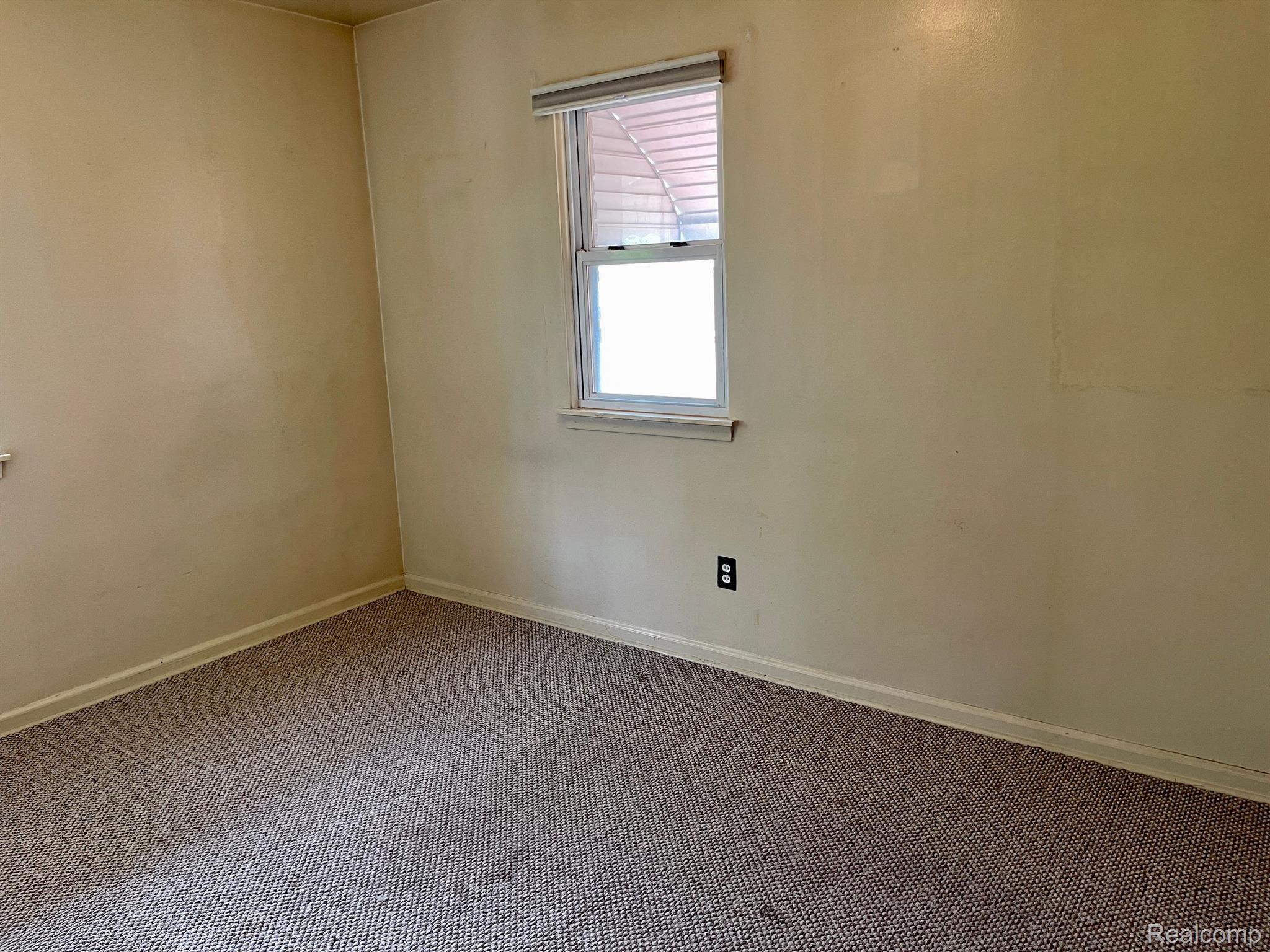 9805 Ruth Avenue Allen Park, MI 48101 - Photo 16 of 31 Gallery Image 16