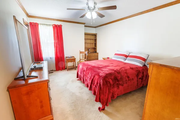 $399,999 | 3165 Hazelwood Drive, Vincennes, IN 47591