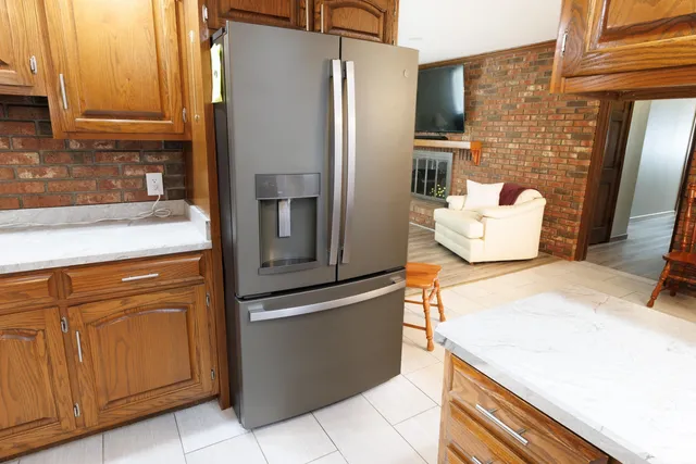 $450,000 | 3165 Hazelwood Drive, Vincennes, IN 47591