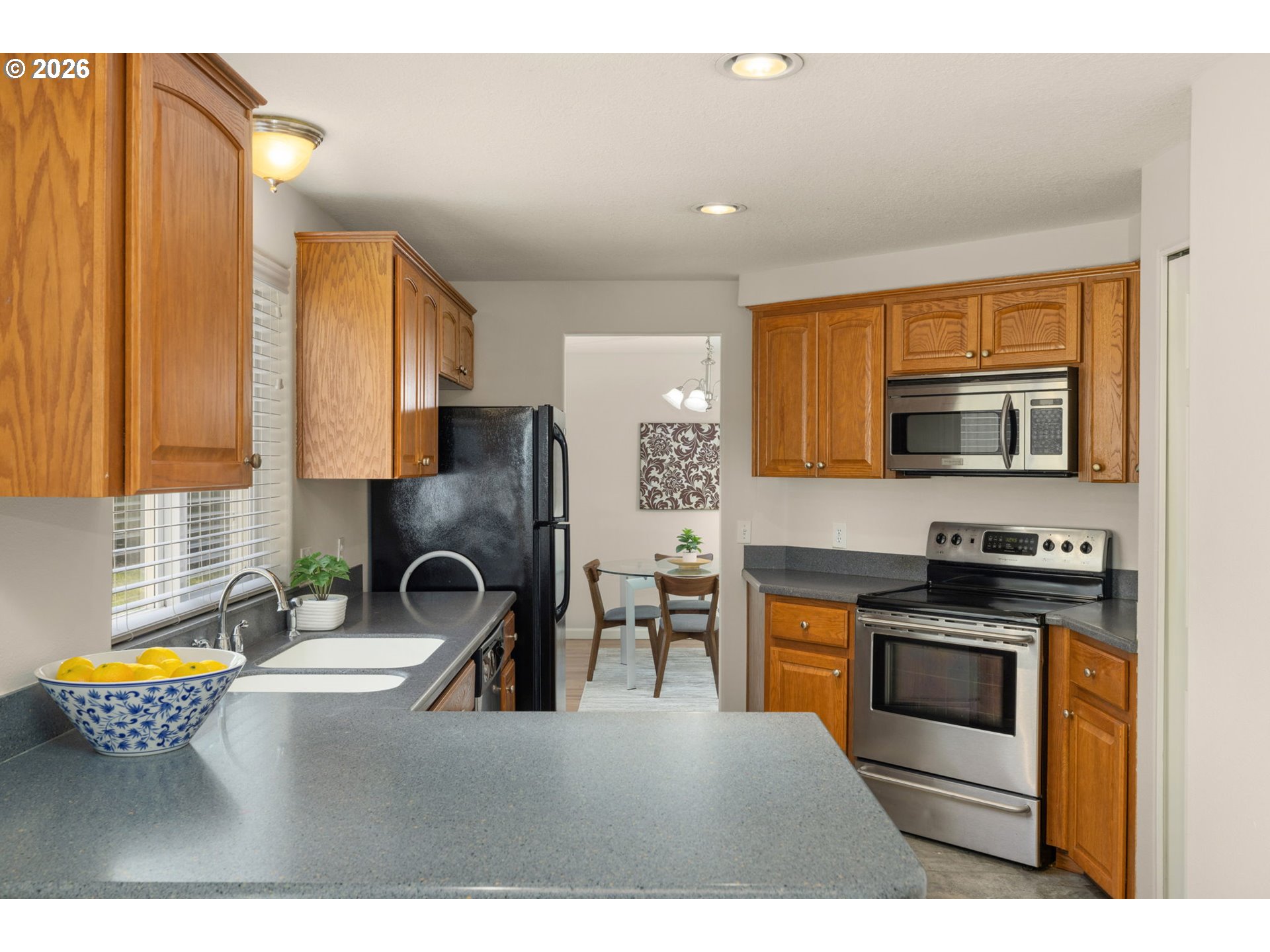 9610 Southwest 47th Avenue Portland, OR 97219 - Photo 8 of 21