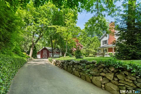 $949,000 | 170 New Canaan Avenue, Norwalk, CT 06850