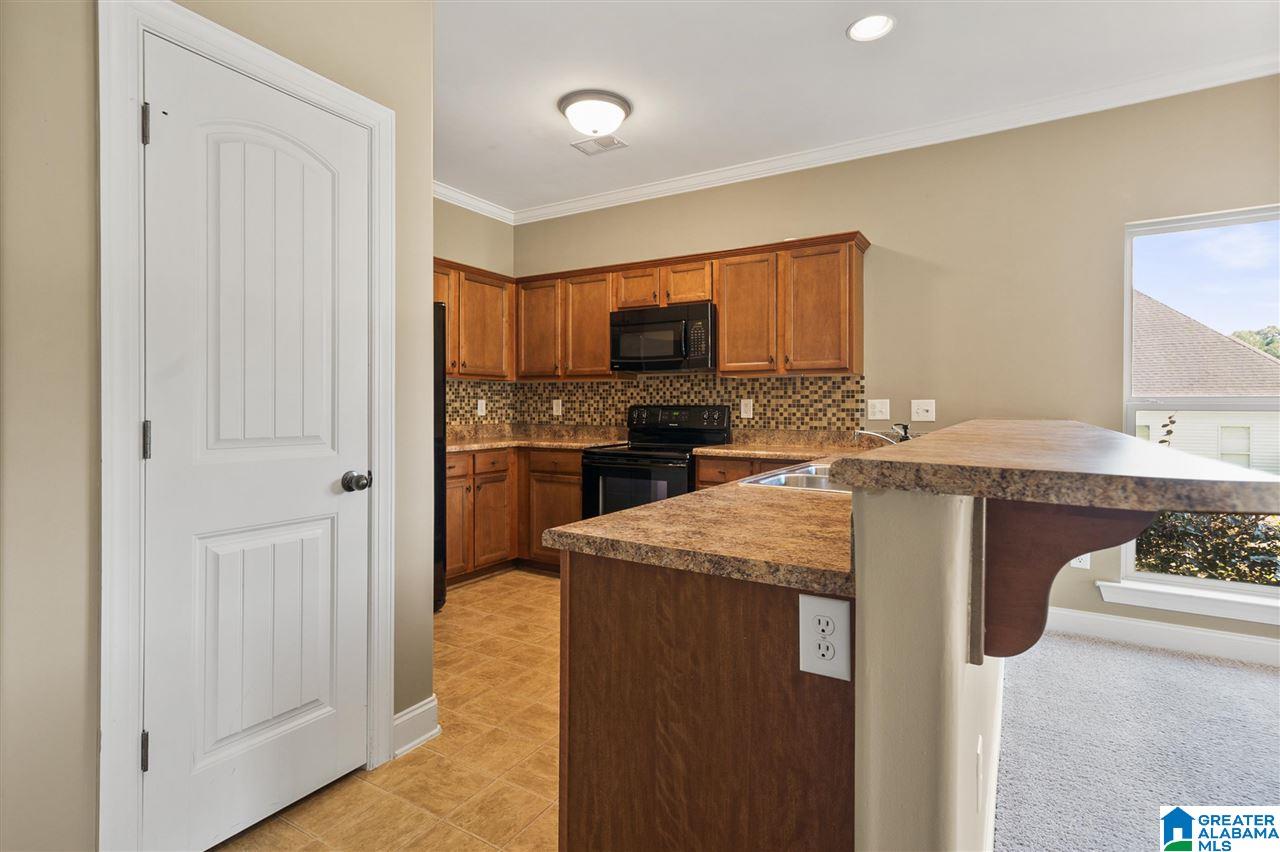 112 Sharpe Street Sterrett, AL 35147 - Photo 4 of 38