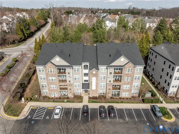 $315,000 | 910 Westwood Village Way, Unit 402, Midlothian, VA 23114