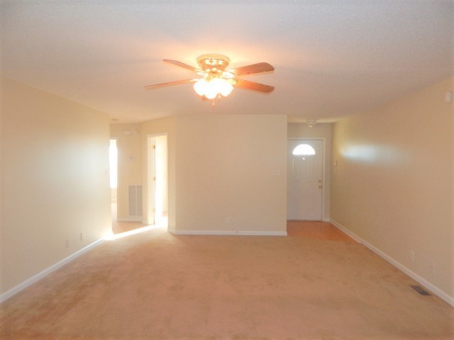 604 Avondale Road Oak Grove, KY 42262 - Photo 2 of 9