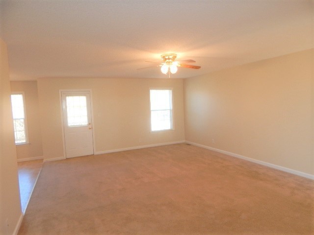 604 Avondale Road Oak Grove, KY 42262 - Photo 3 of 9