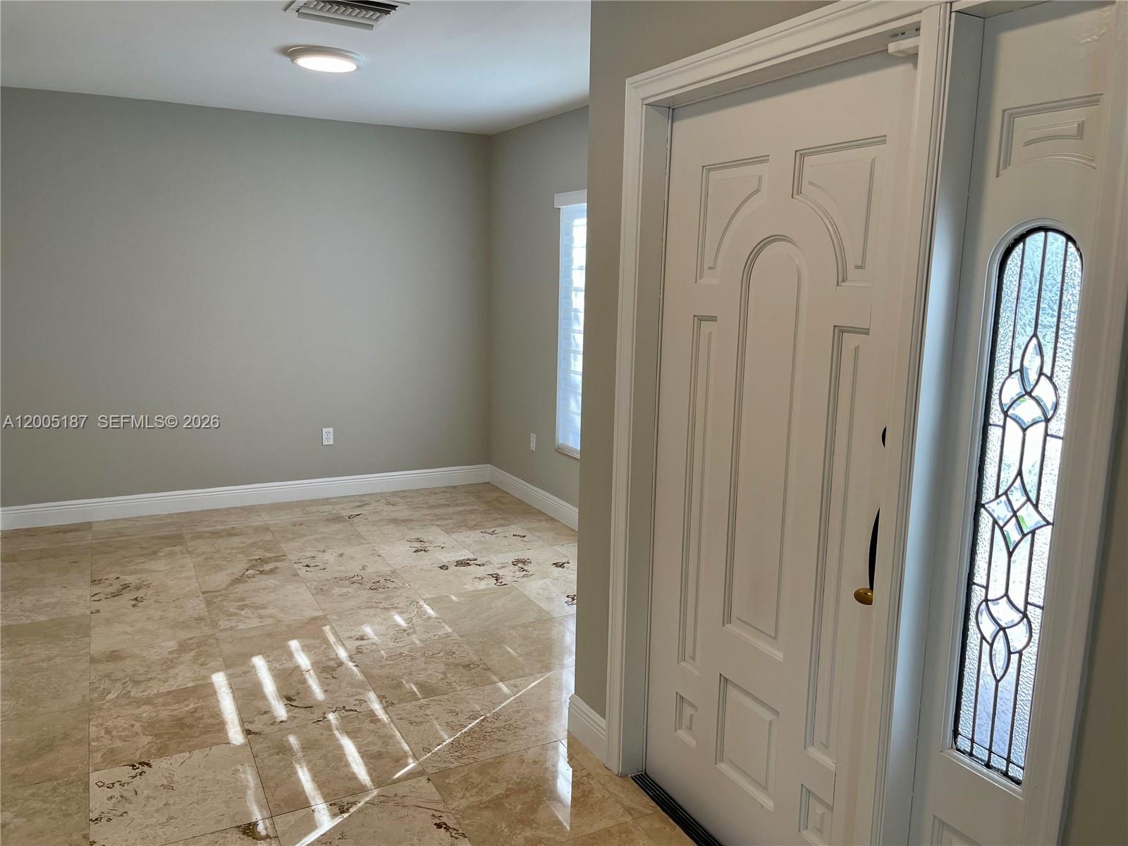 3191 Ohio Street Miami, FL 33133 - Photo 2 of 32 a view of a livingroom with wooden floor