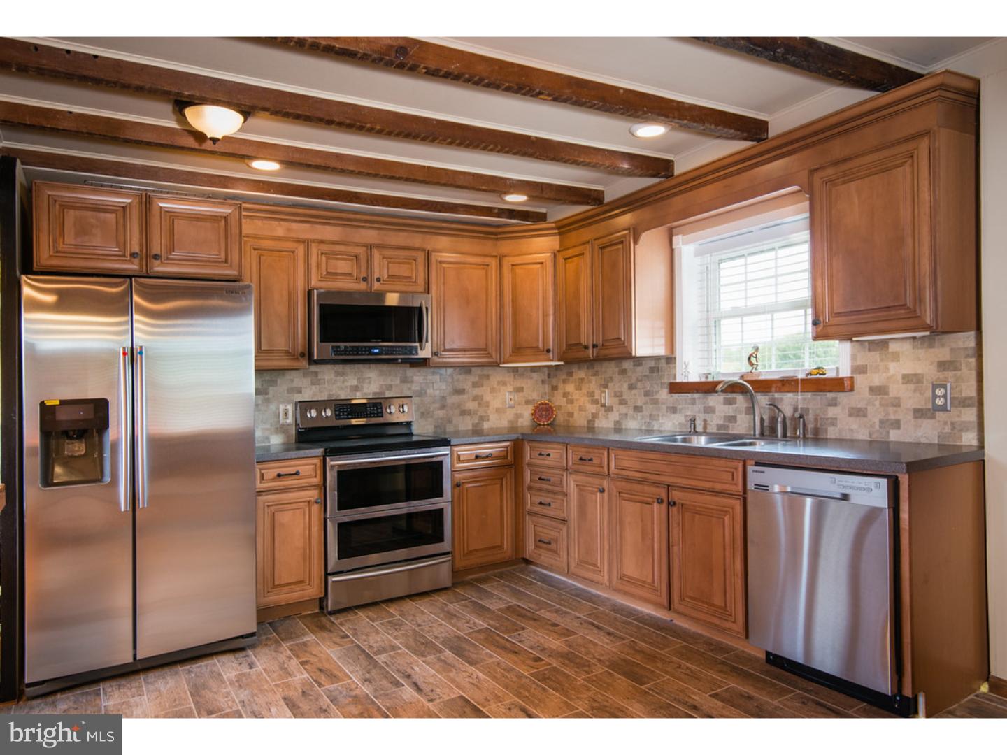 5323 Chestnut Hill Road Center Valley, PA 18034 - Photo 9 of 23 Gallery Image 9