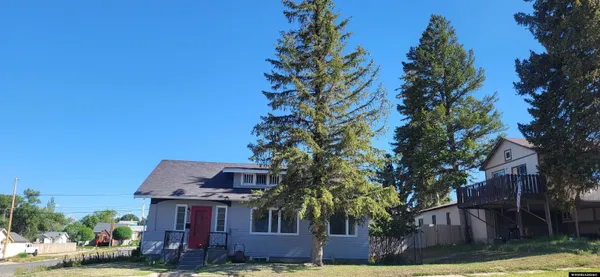 $315,000 | 222 East Maple Street, Rawlins, WY 82301