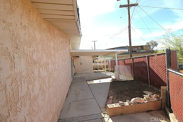 $350,000 | 1105 Bigger Street, Barstow, CA 92311