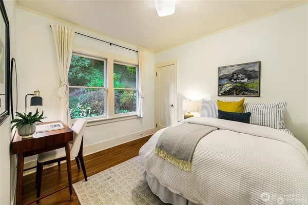 $6,800 | 707 Lake Washington Boulevard South, Seattle, WA 98144