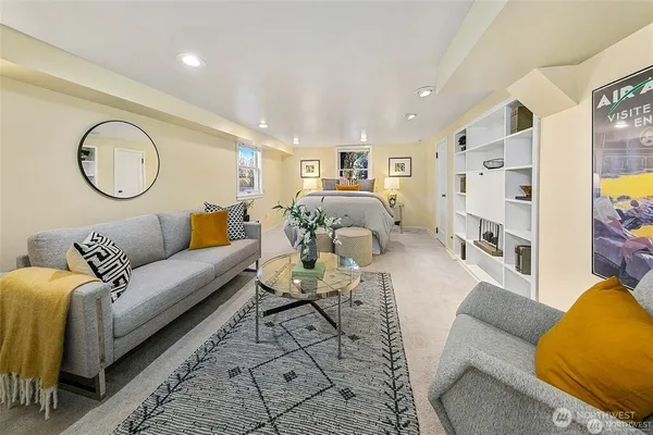 $6,800 | 707 Lake Washington Boulevard South, Seattle, WA 98144