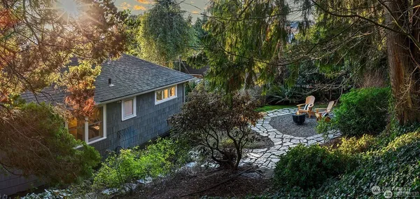 $6,800 | 707 Lake Washington Boulevard South, Seattle, WA 98144