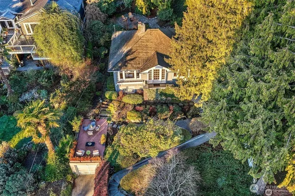 $6,800 | 707 Lake Washington Boulevard South, Seattle, WA 98144