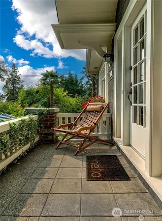 $6,800 | 707 Lake Washington Boulevard South, Seattle, WA 98144