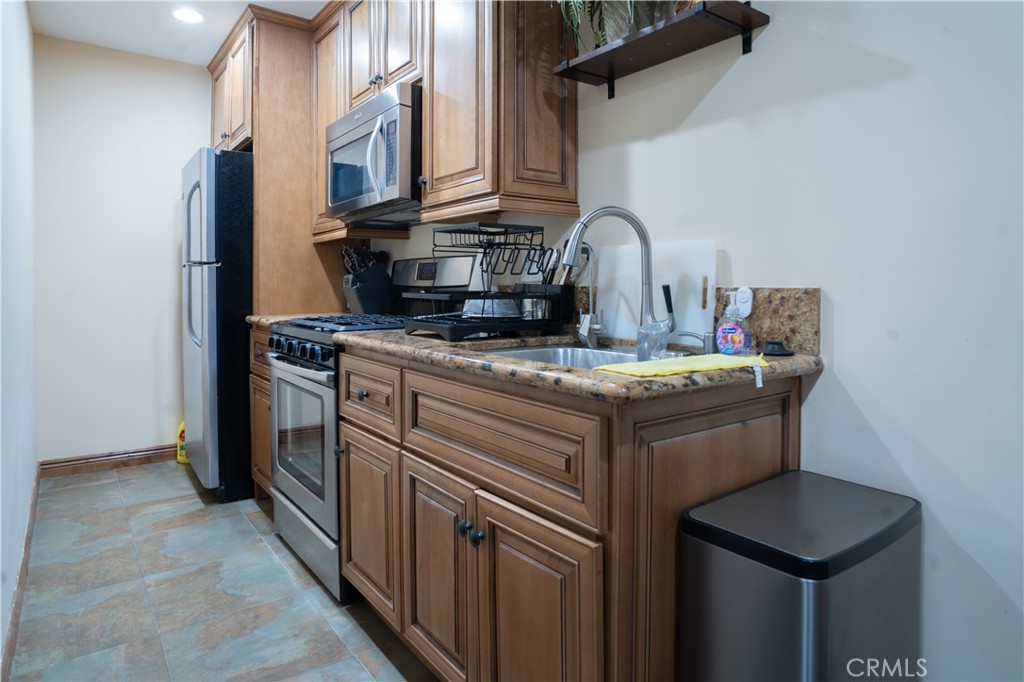 6930 Balcom Avenue Reseda, CA 91335 - Photo 14 of 38 ADU Kitchen