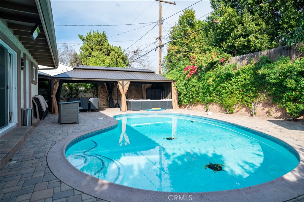 6930 Balcom Avenue Reseda, CA 91335 - Photo 35 of 38 Backyard