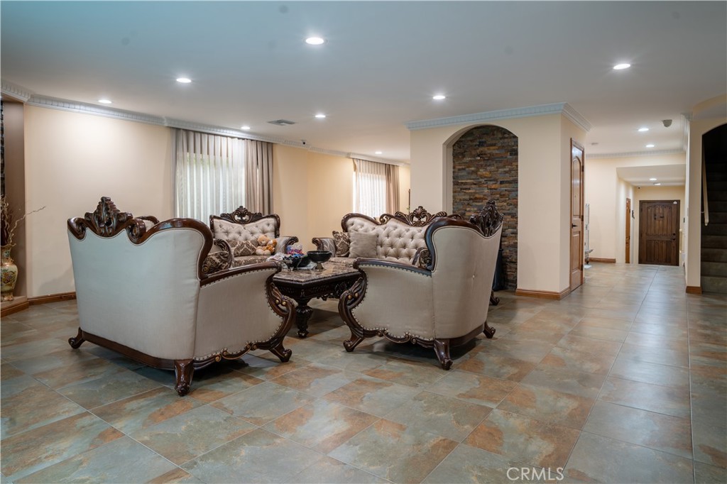 6930 Balcom Avenue Reseda, CA 91335 - Photo 8 of 38 Living Room