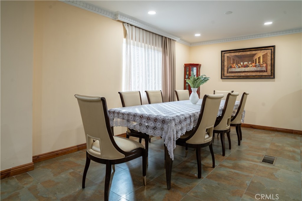 6930 Balcom Avenue Reseda, CA 91335 - Photo 9 of 38 Dining Room