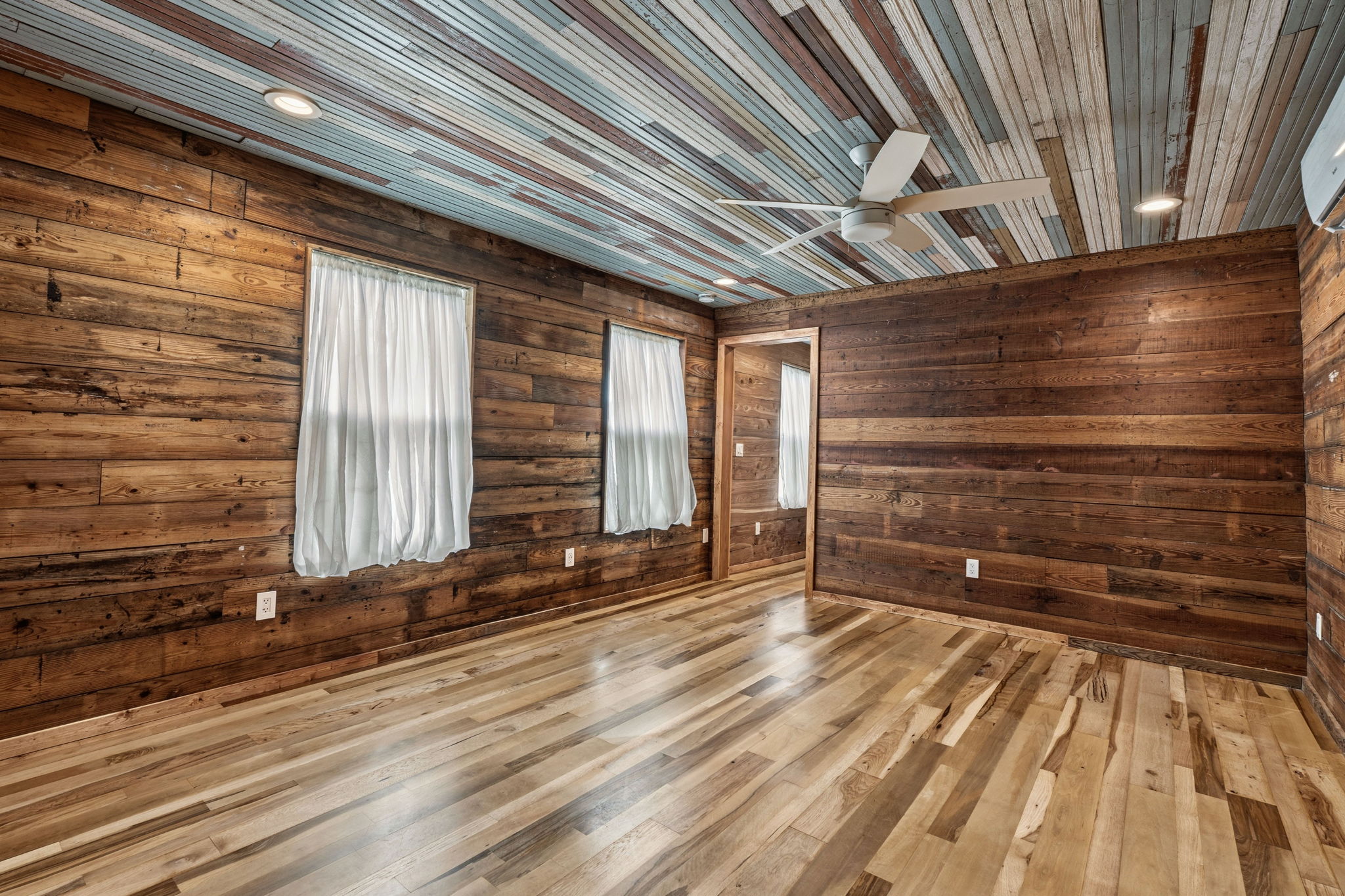 1148 Gunter Street Austin, TX 78721 - Photo 13 of 18 a view of backyard with hardwood