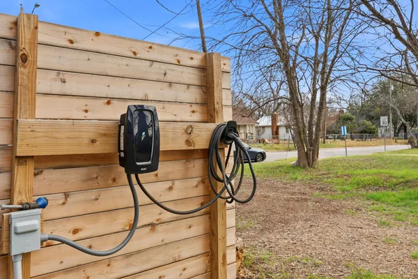 $2,800 | 1148 Gunter Street, Austin, TX 78721