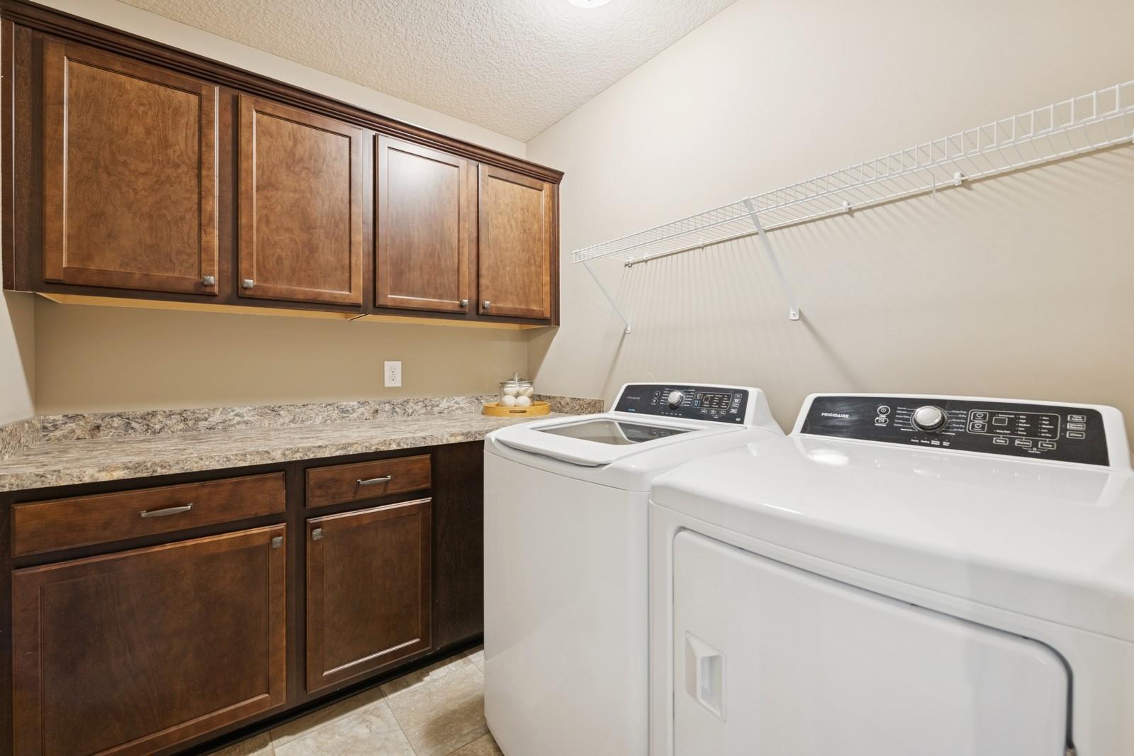 1615 Tamarack Road Shakopee, MN 55379 - Photo 14 of 26 Gallery Image 14