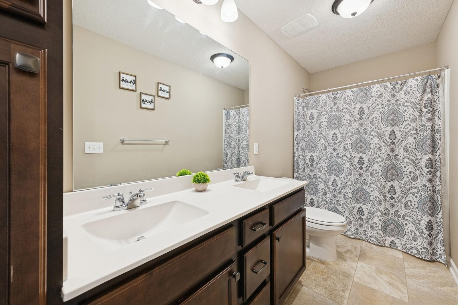 1615 Tamarack Road Shakopee, MN 55379 - Photo 15 of 26 Gallery Image 15
