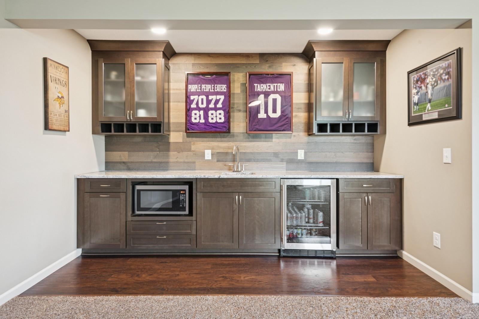 1615 Tamarack Road Shakopee, MN 55379 - Photo 20 of 26 Gallery Image 20