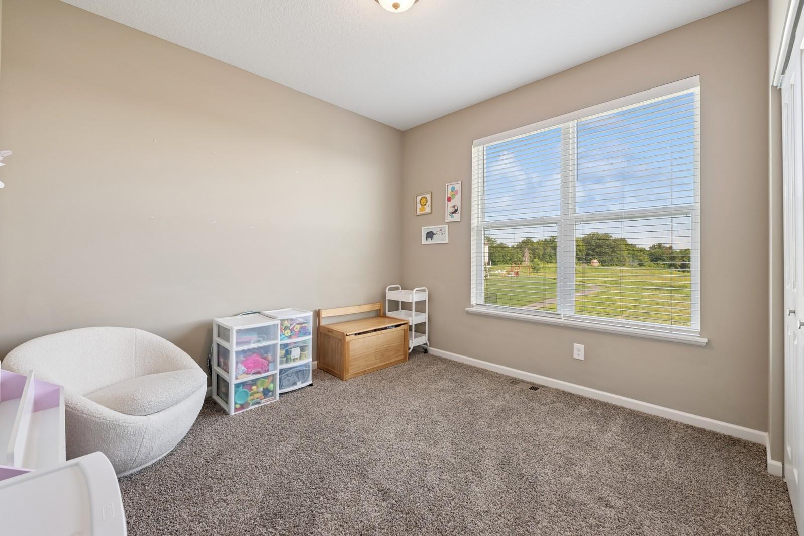 1615 Tamarack Road Shakopee, MN 55379 - Photo 9 of 26 Gallery Image 9