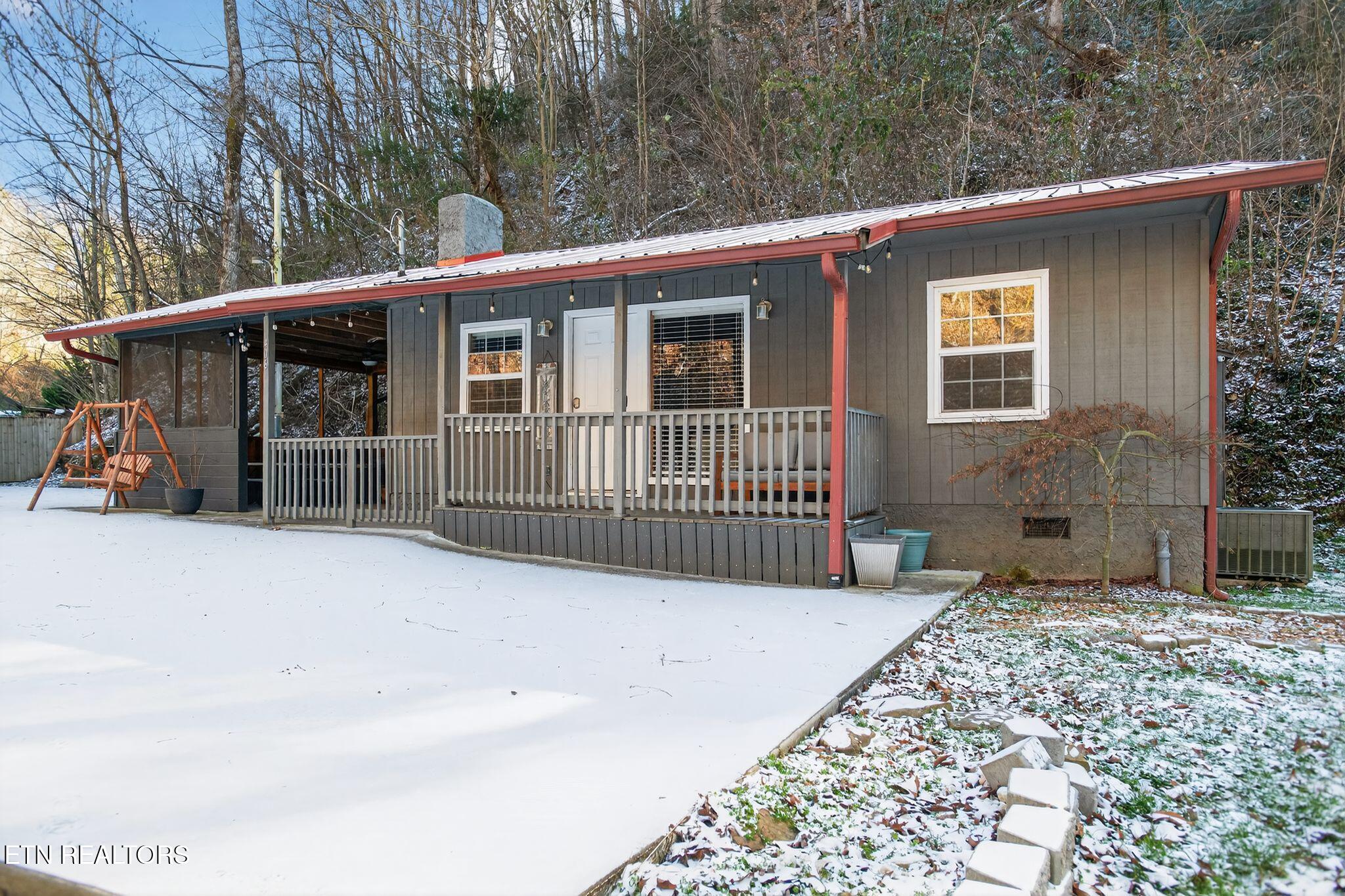 406 King Branch Road Sevierville, TN 37876 - Photo 19 of 25 05_406_King_Branch_Rd_Sevierville_TN_378