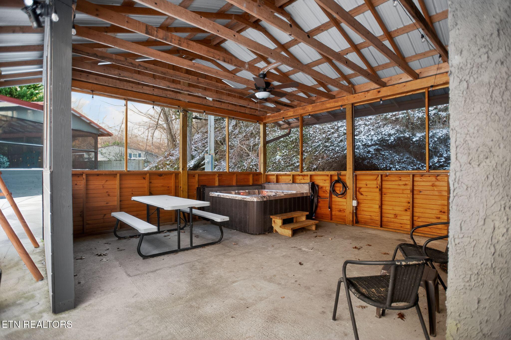 406 King Branch Road Sevierville, TN 37876 - Photo 21 of 25 33_406_King_Branch_Rd_Sevierville_TN_378