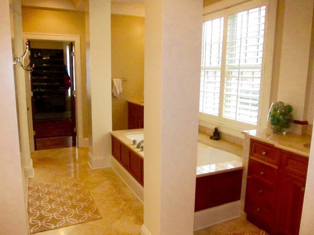 930 Golfview Road Glenview, IL 60025 - Photo 9 of 15