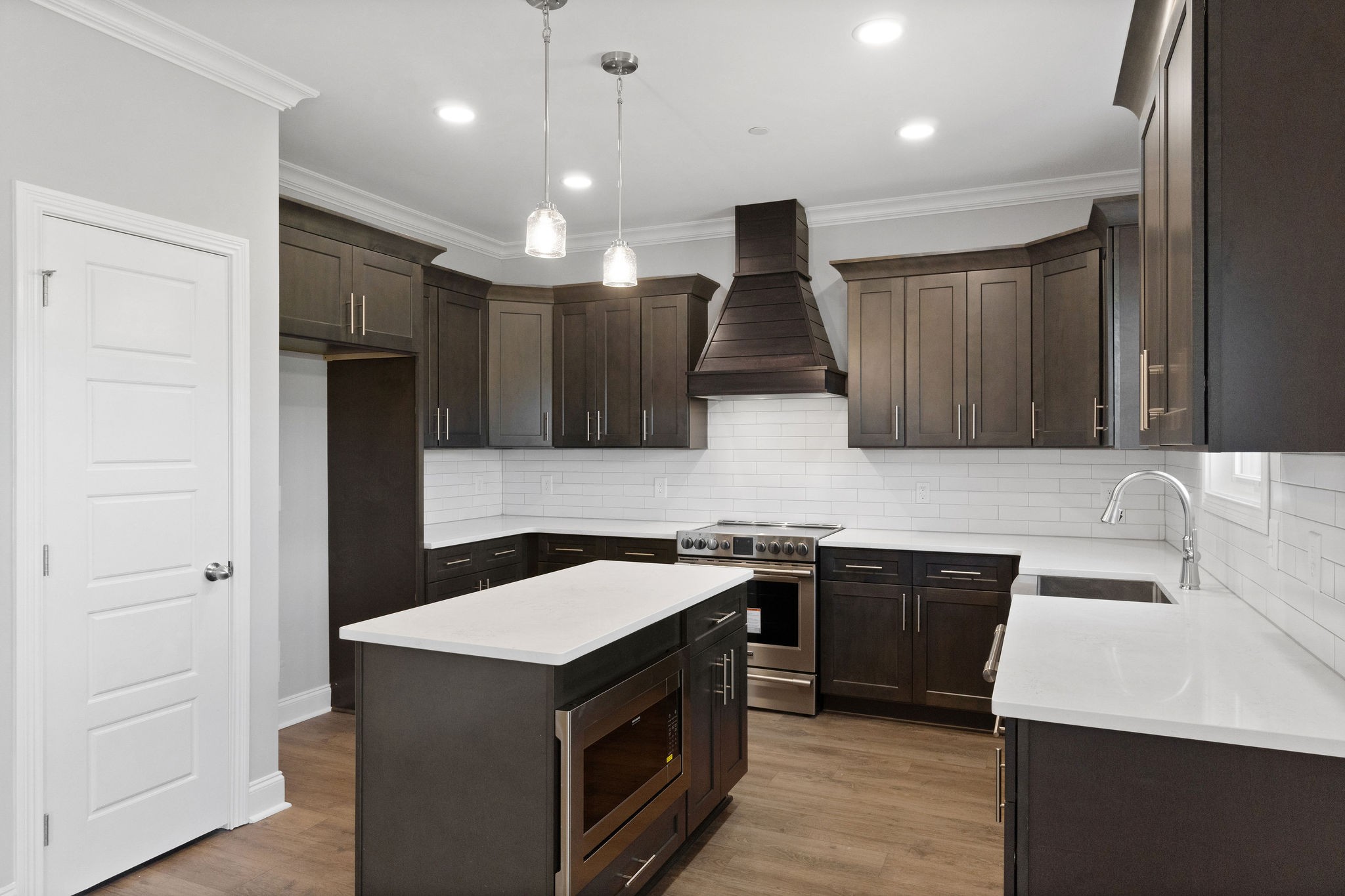 2418 Hinton Road Clarksville, TN 37043 - Photo 13 of 34 Gallery Image 13
