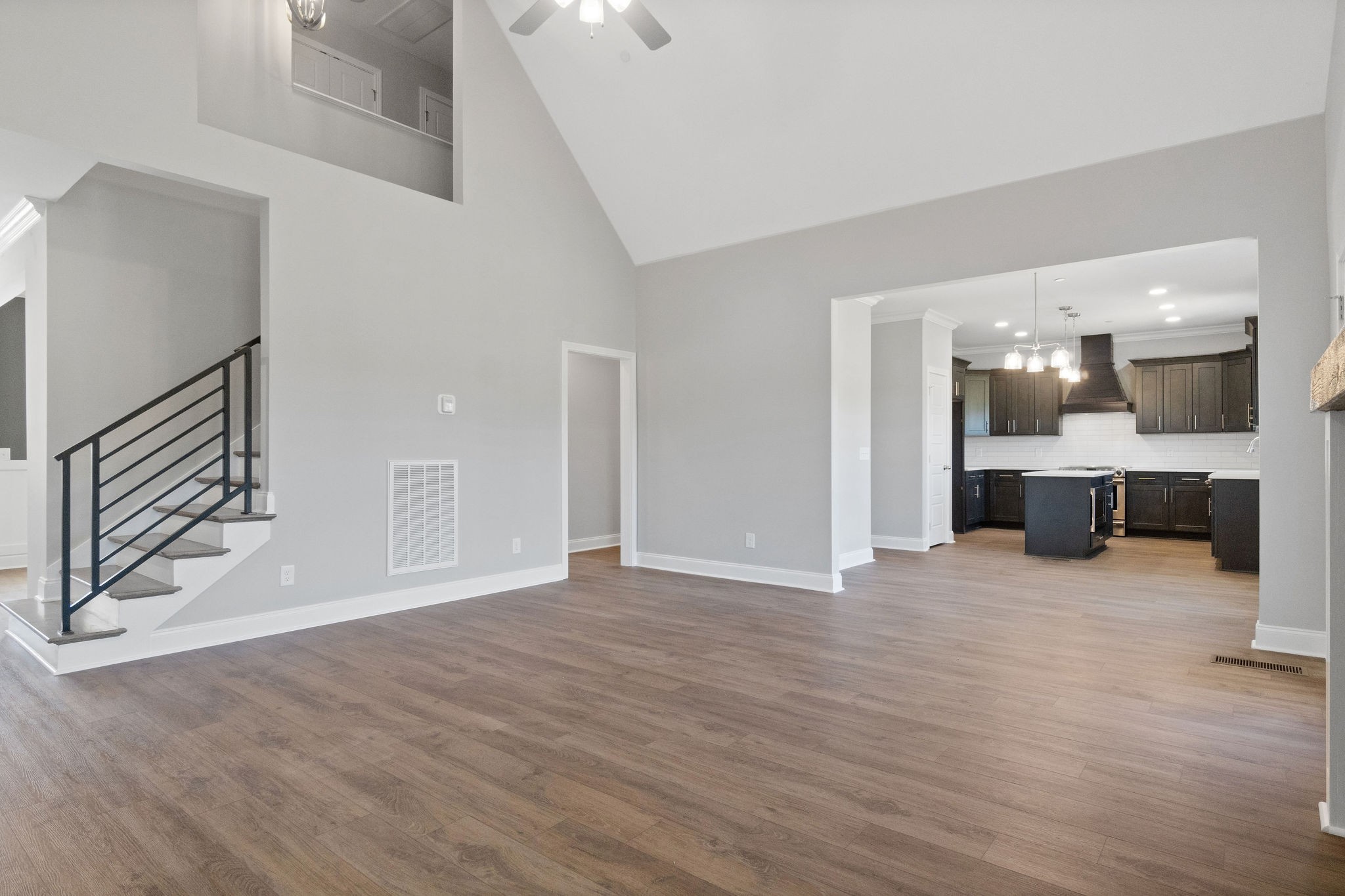 2418 Hinton Road Clarksville, TN 37043 - Photo 9 of 34 Gallery Image 9