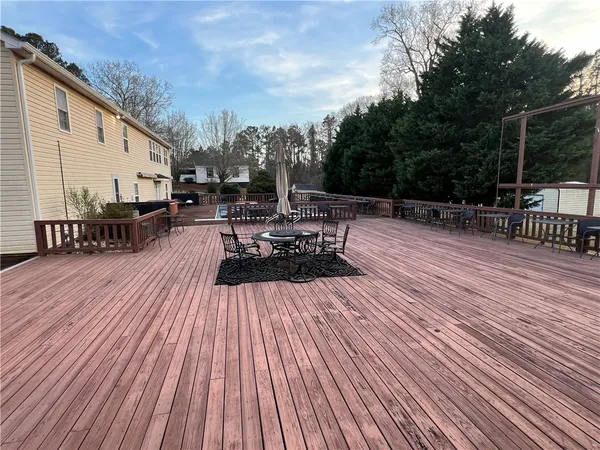 $544,900 | 521 Calhoun Shores Parkway, Calhoun Falls, SC 29628